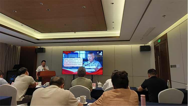 1758268028190035.jpg 911.jpg